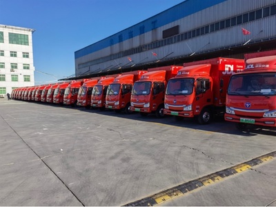 開(kāi)門(mén)紅！福田智藍(lán)新能源170臺(tái)物流車交付京東物流，助力北京綠色物流升級(jí)